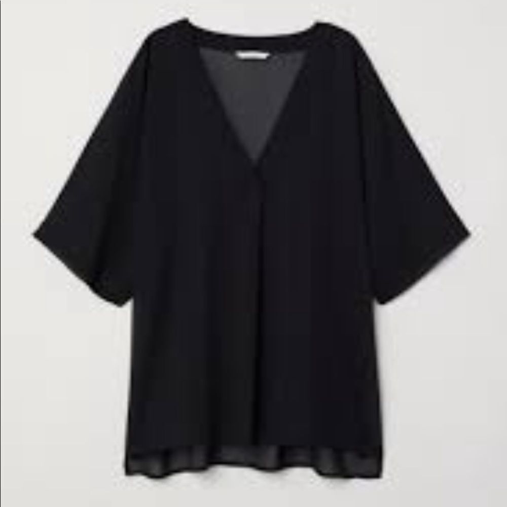 H&M V-neck blouse Size. 6
